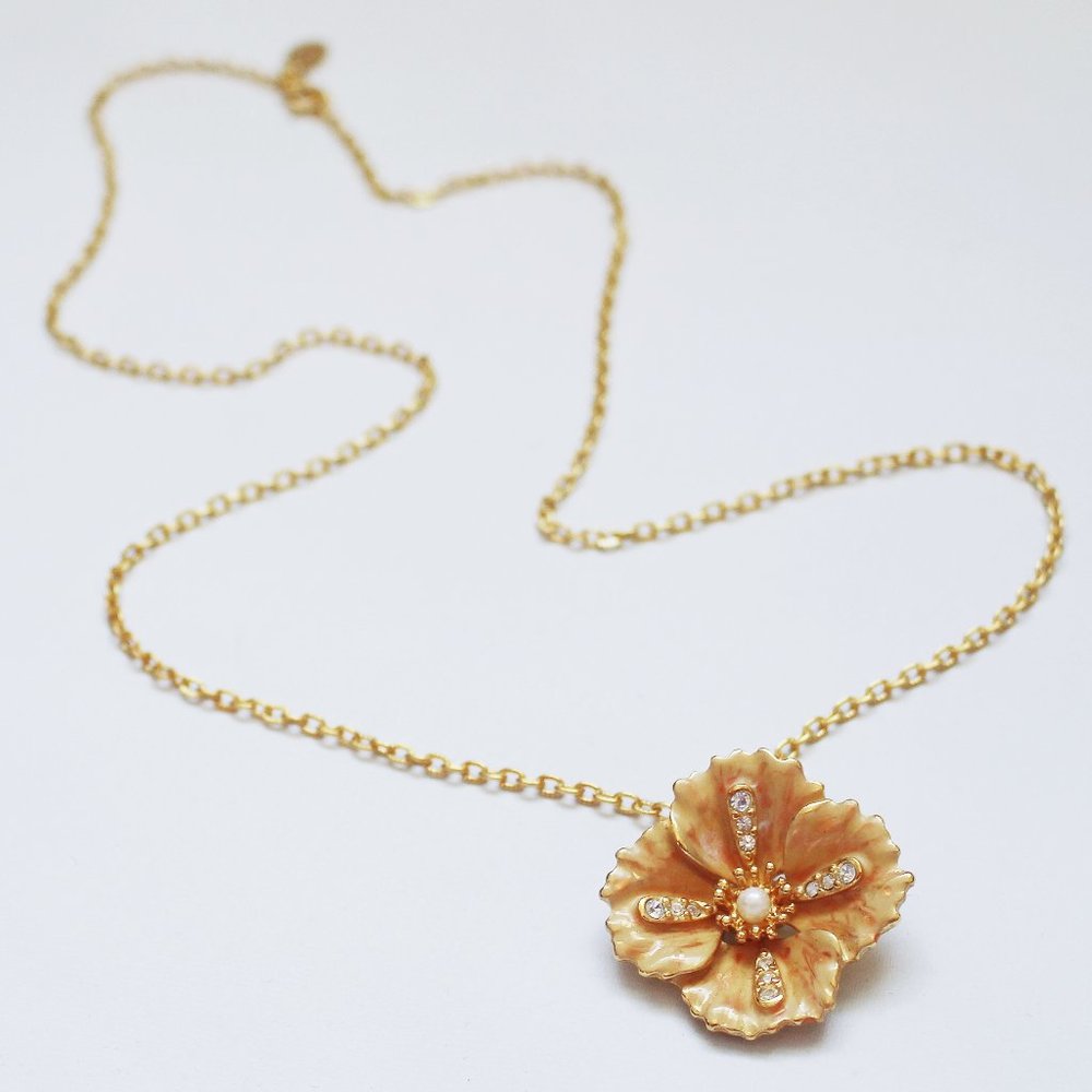 Joan Rivers Victorian Flower Pin/ Pendant w/Chain